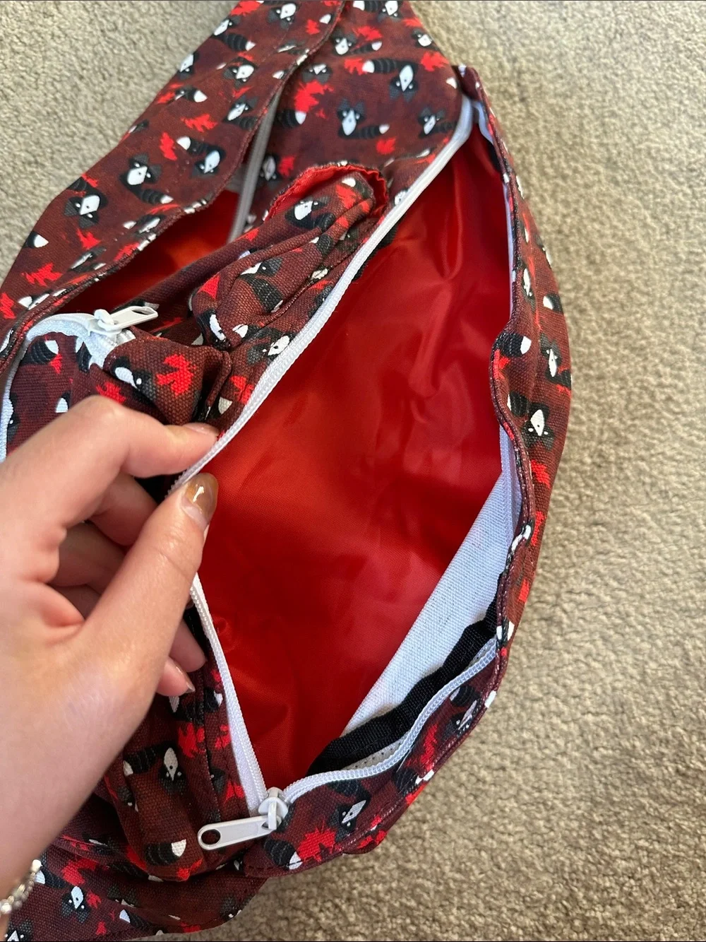 Kavu Red Raccoon Rope Sling Bag - Large